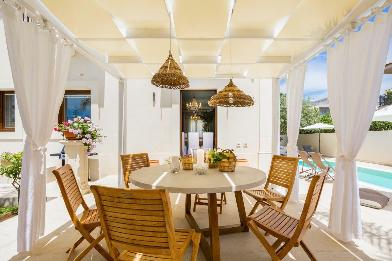 Villa Raphael Avola Extérieur photo